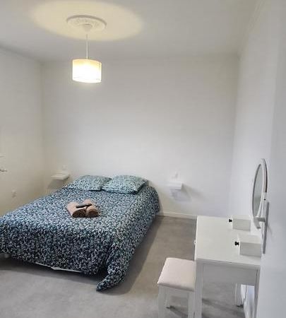 Private Room In Shared Apartment III Beauvais Buitenkant foto